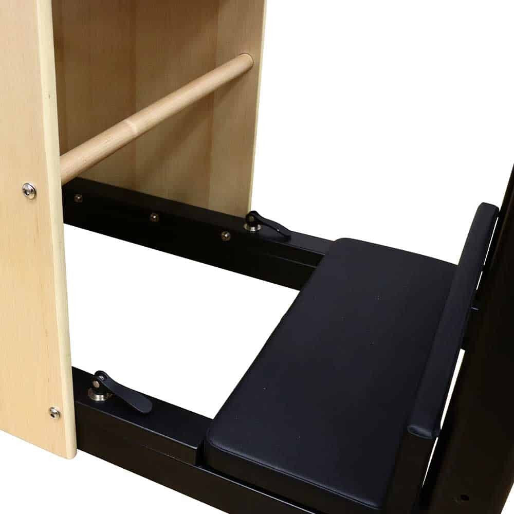 Align Pilates Ladder Barrel RC, close up of the quick release lever and padded board