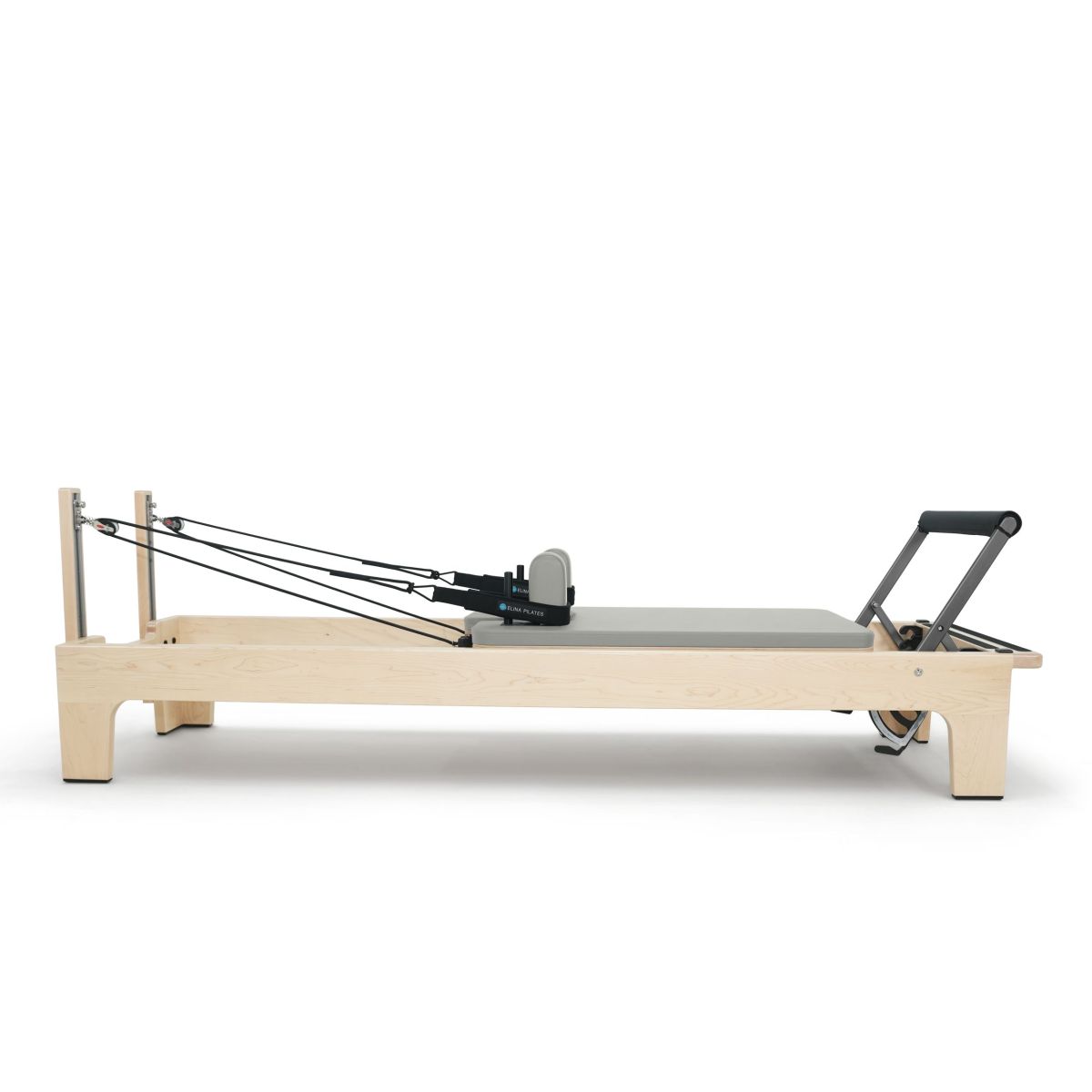 Elina Pilates Club Reformer in iceberg