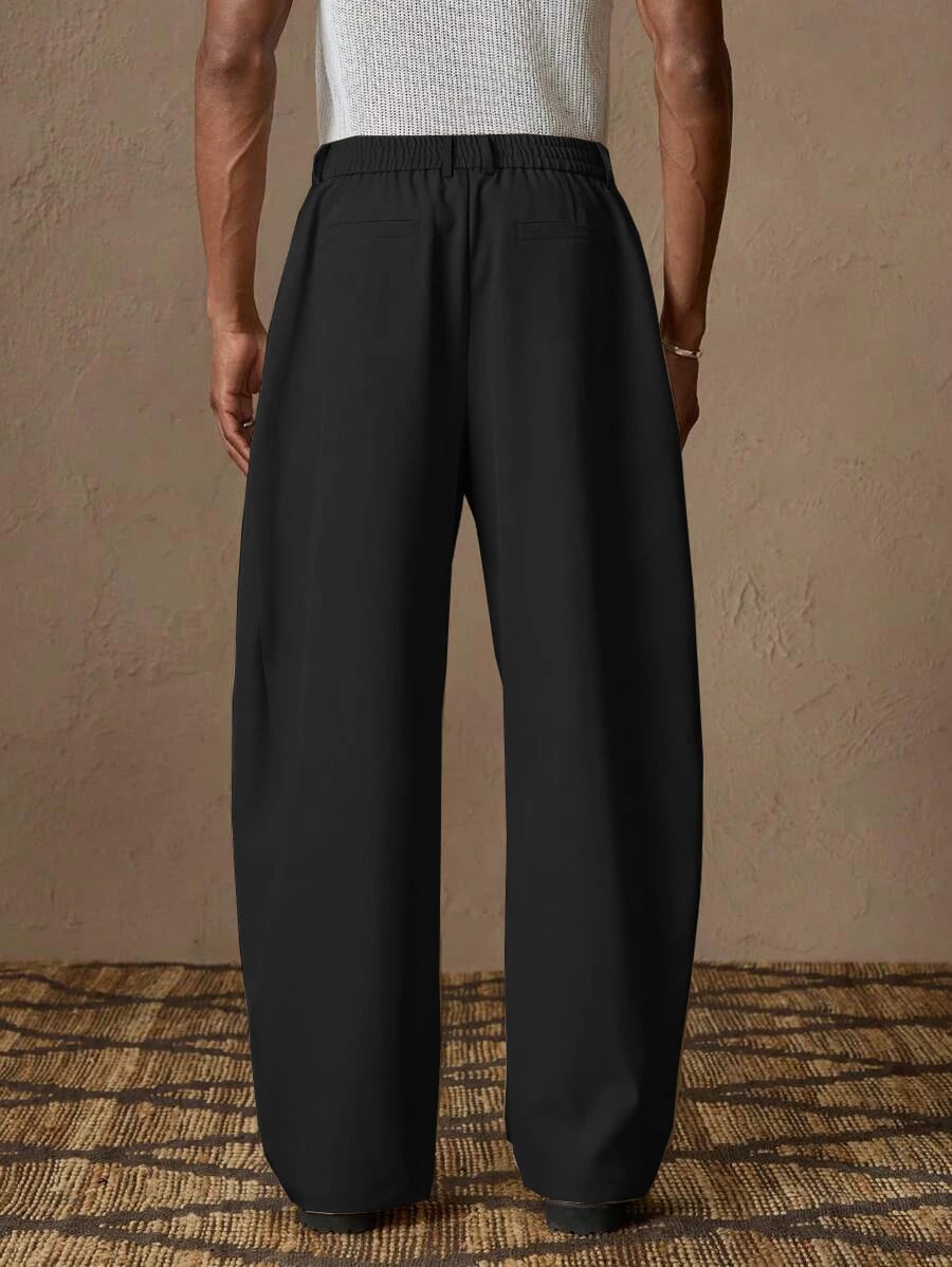Back of the Napoli trousers in black