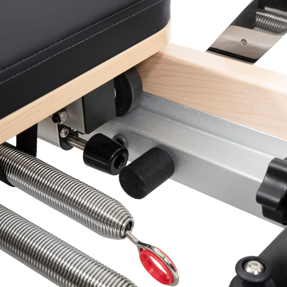 Carriage from above: headrest, shoulder rests, removable pad and pole, black